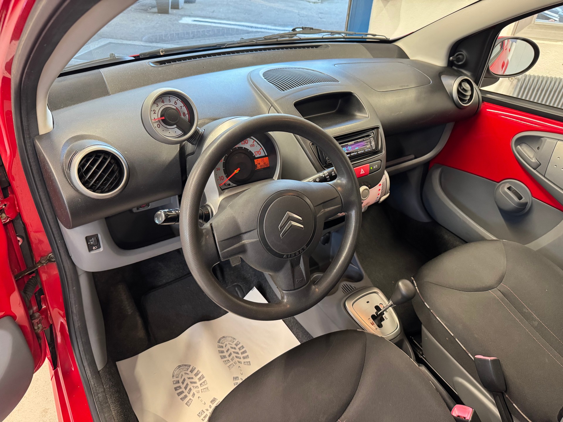 CITROEN C1 1.0i Chic (SX)-image-7