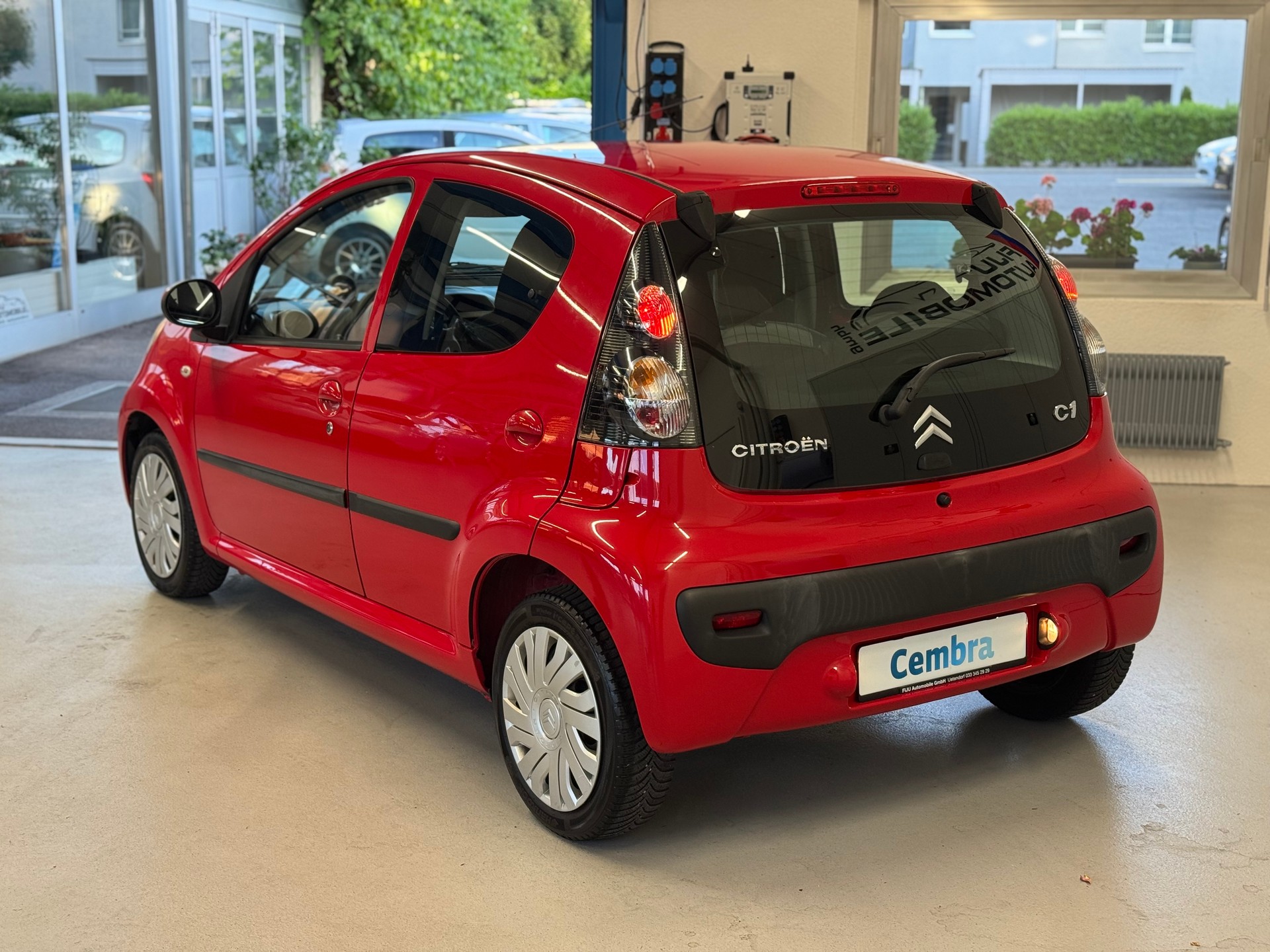 CITROEN C1 1.0i Chic (SX)-image-5