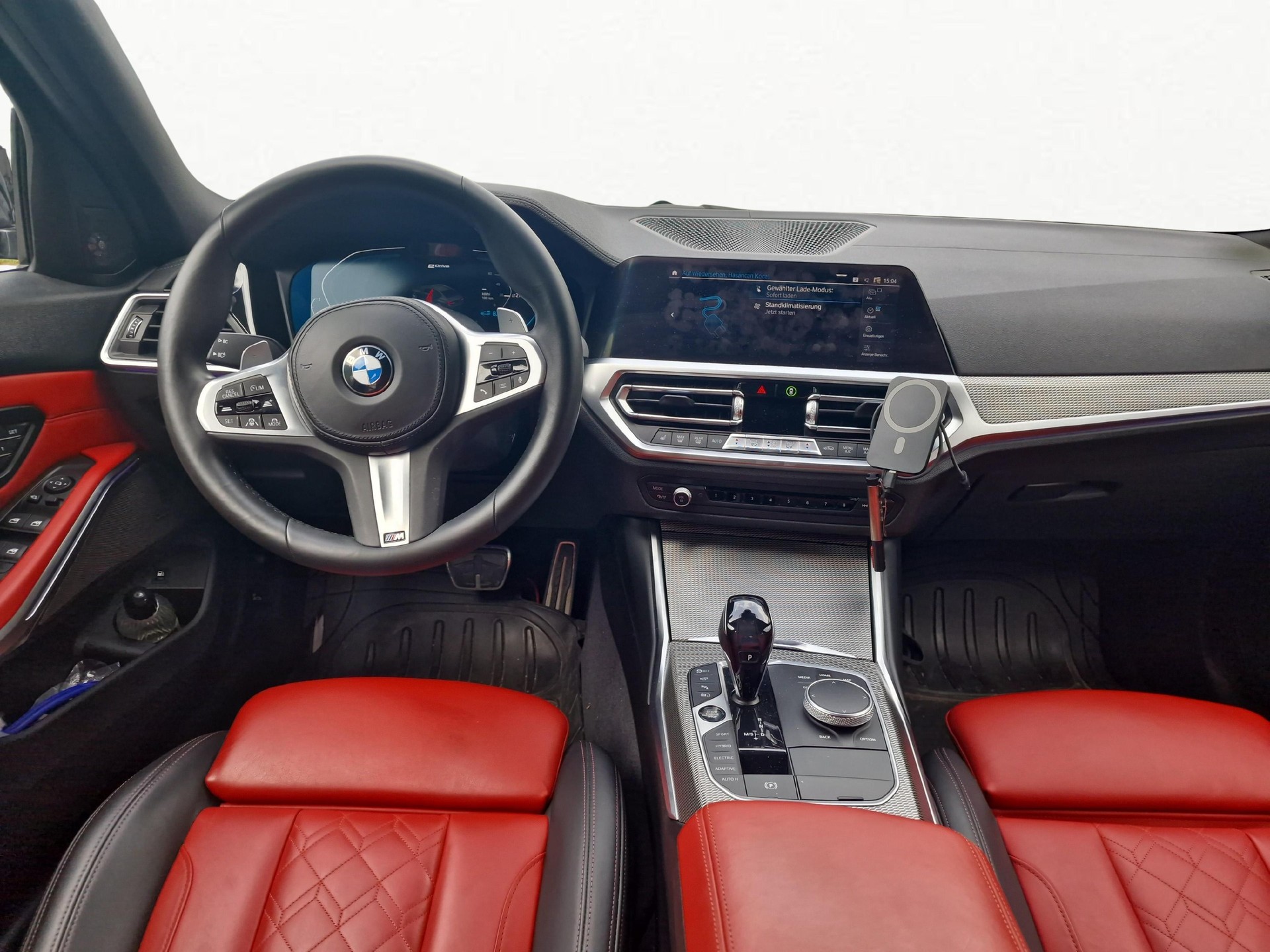 BMW 330e xDrive SAG-image-8