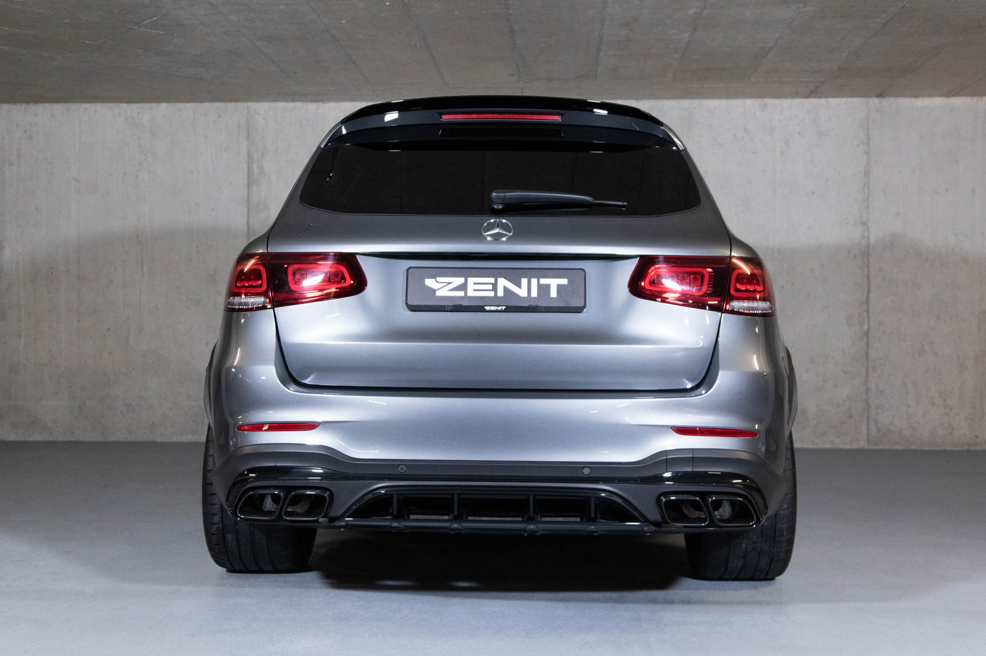 MERCEDES-BENZ GLC 63 S AMG 4Matic 9G-Tronic-image-2