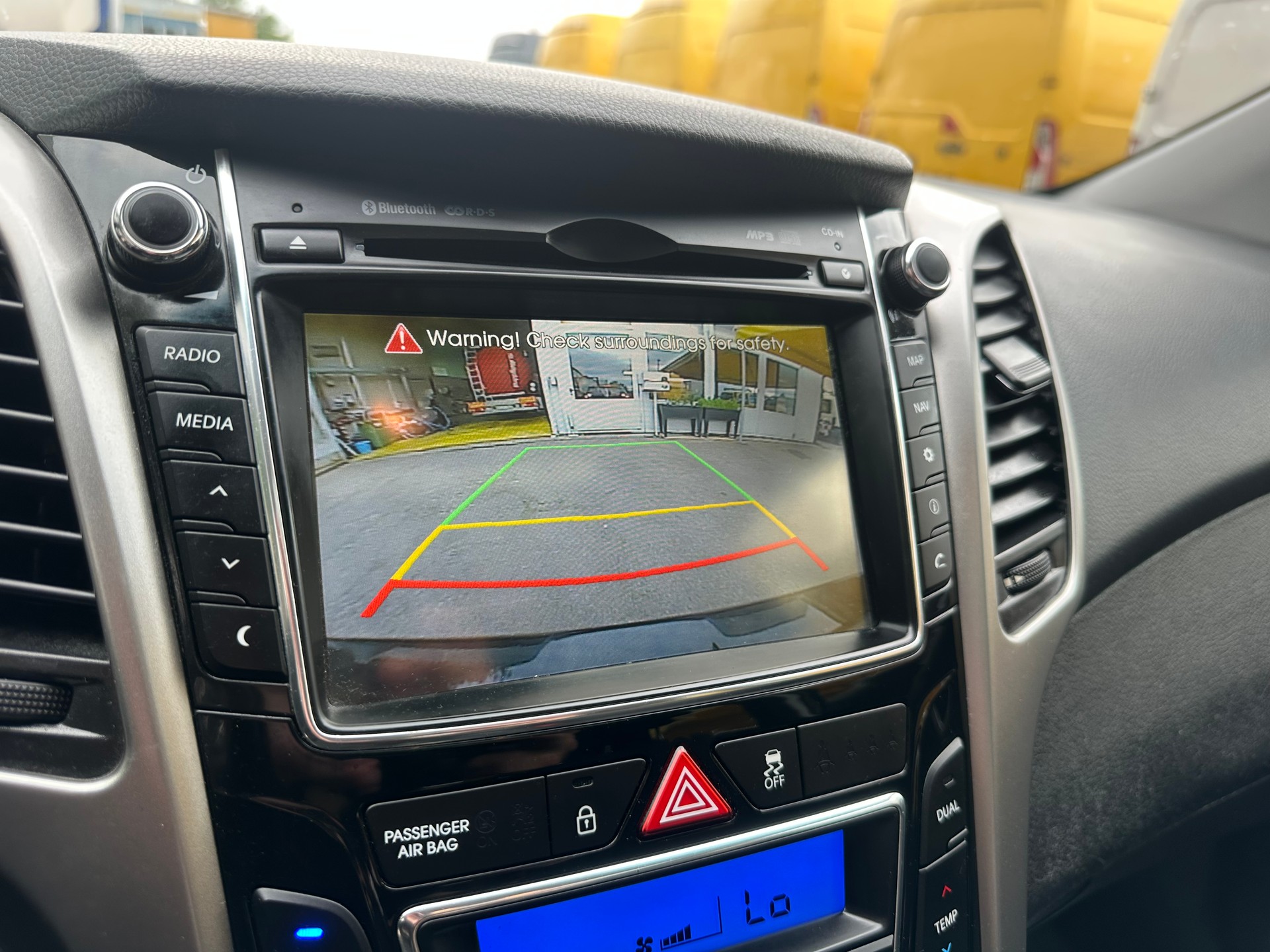 HYUNDAI i30-image-7