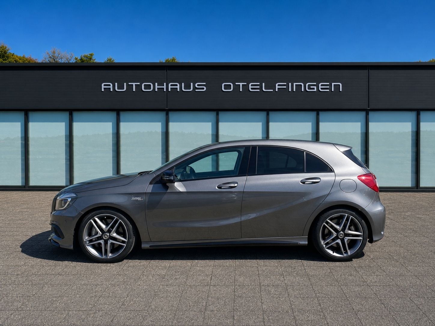 MERCEDES-BENZ A 45 AMG 4m-image-0