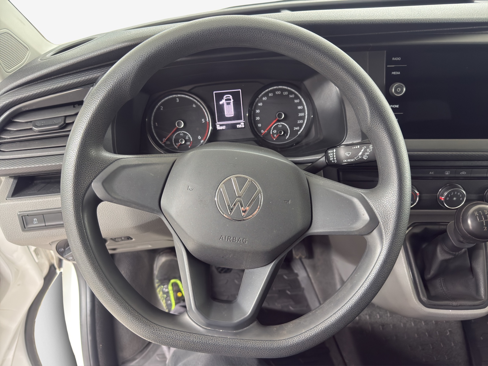 VW T6.1 2.0 TDI 4Motion-image-9
