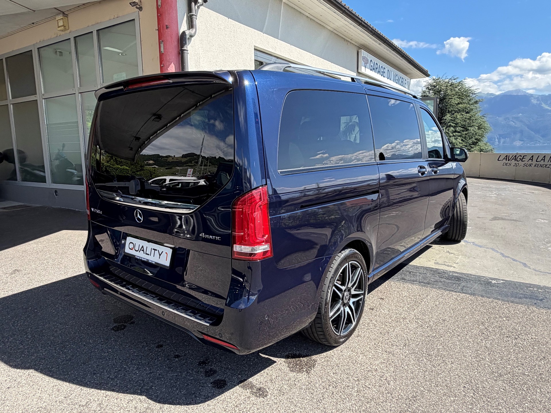 MERCEDES-BENZ V 250 d Swiss Edition lang 4Matic 7G-Tronic-image-3