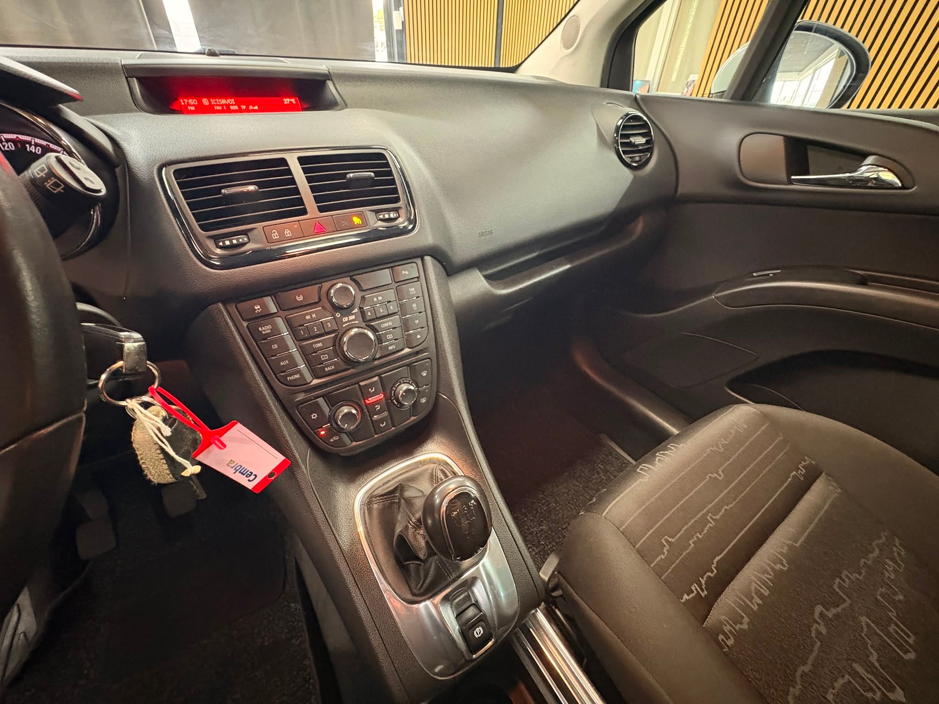 OPEL Meriva 1.4 Turbo-image-14