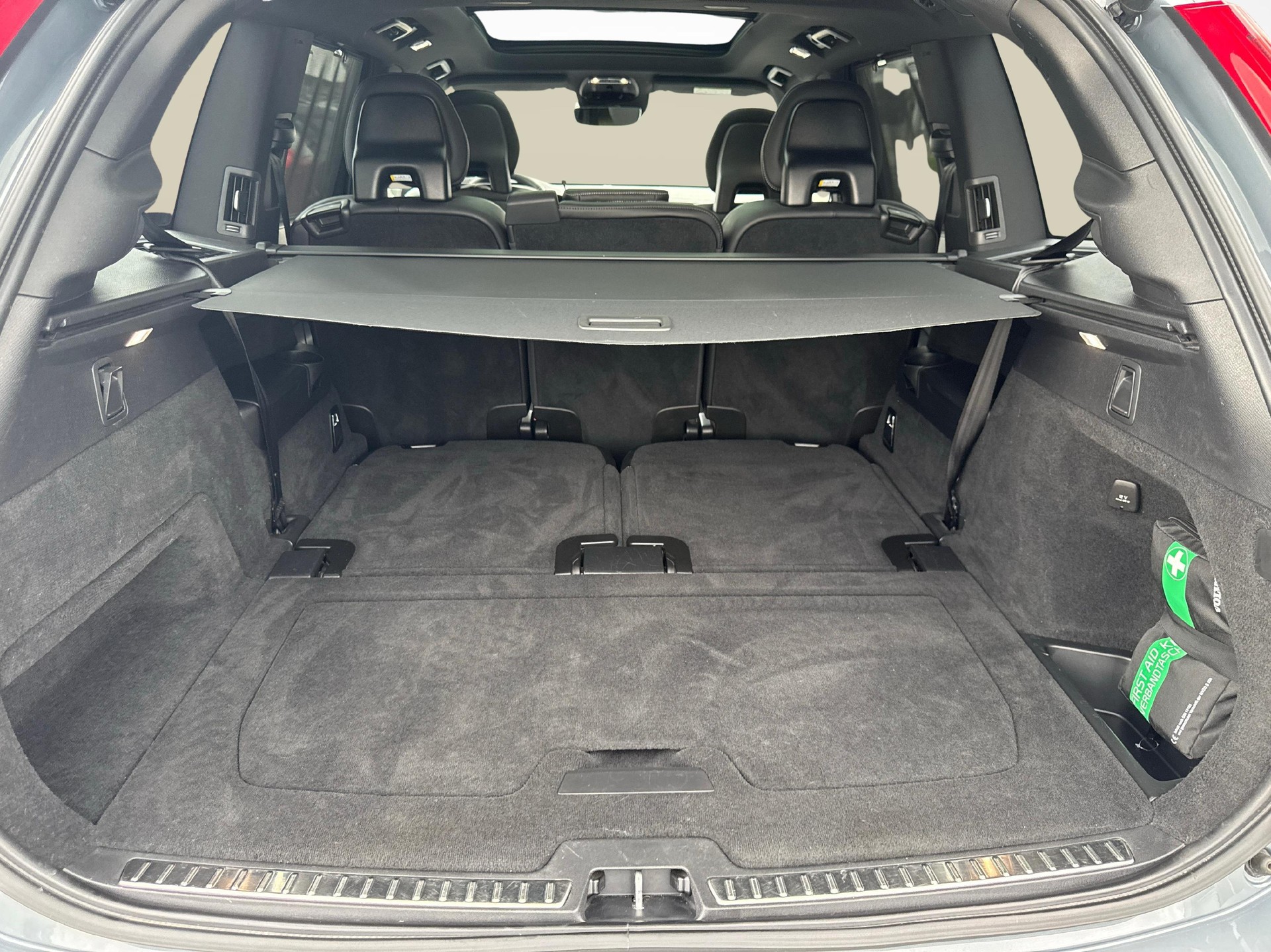 VOLVO XC90 2.0 T8 TE R-Design 7P. eAWD-image-12