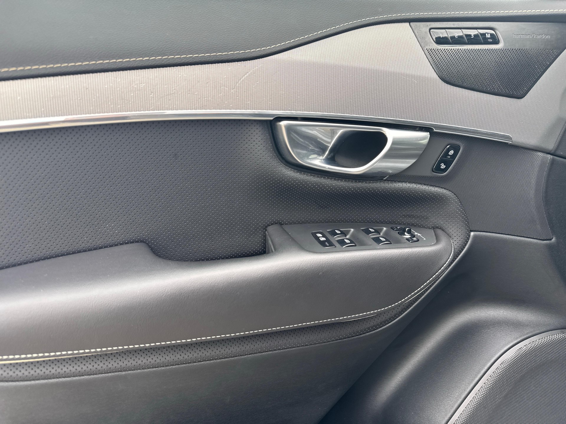 VOLVO XC90 2.0 T8 TE R-Design 7P. eAWD-image-13