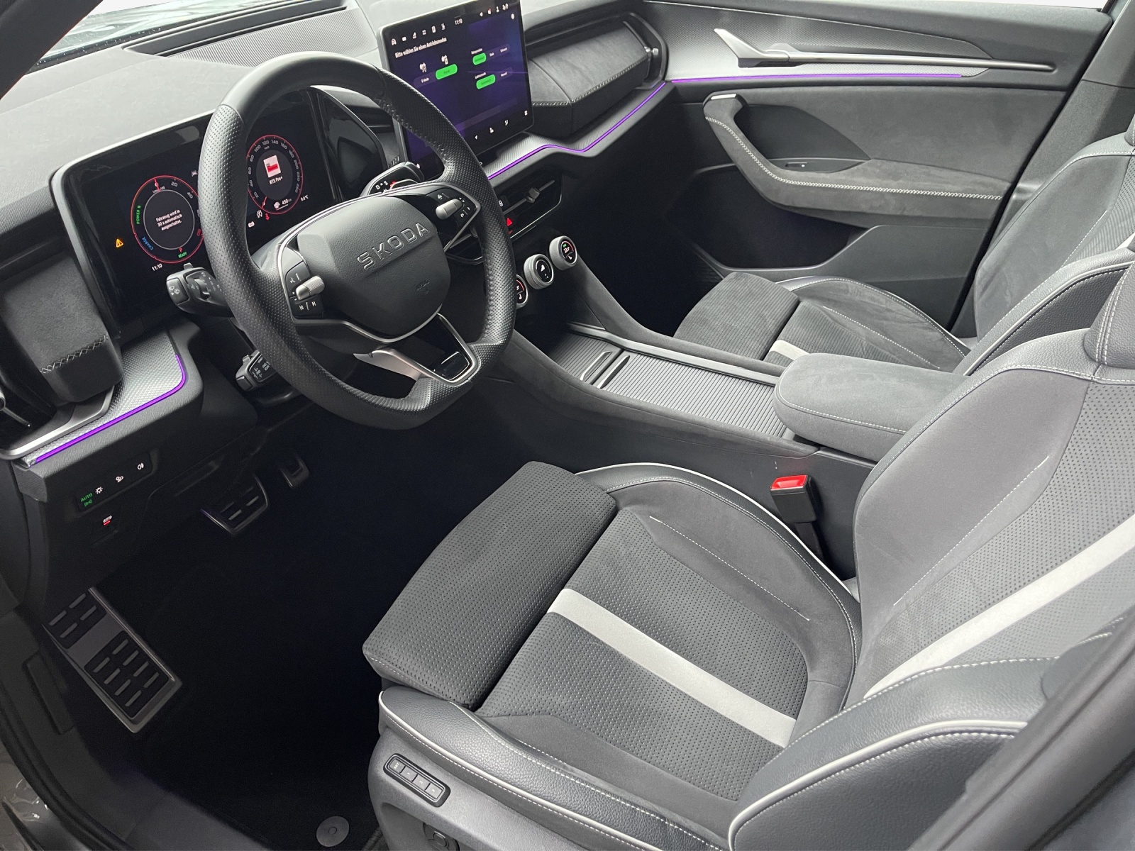 SKODA Kodiaq 1.5 TSI PHEV Sportline-image-8