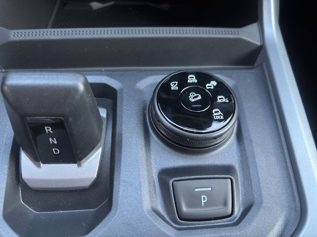DACIA Bigster 1.8 Hybrid Extreme 4x4-image-11