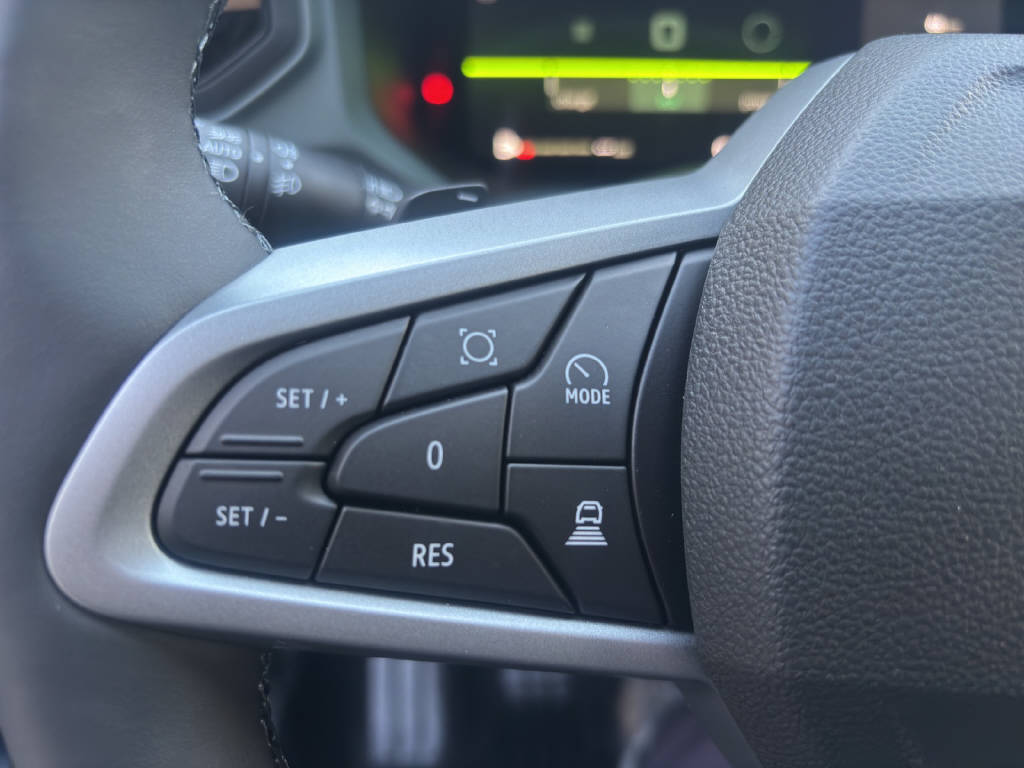 DACIA Bigster 1.8 Hybrid Extreme 4x4-image-12