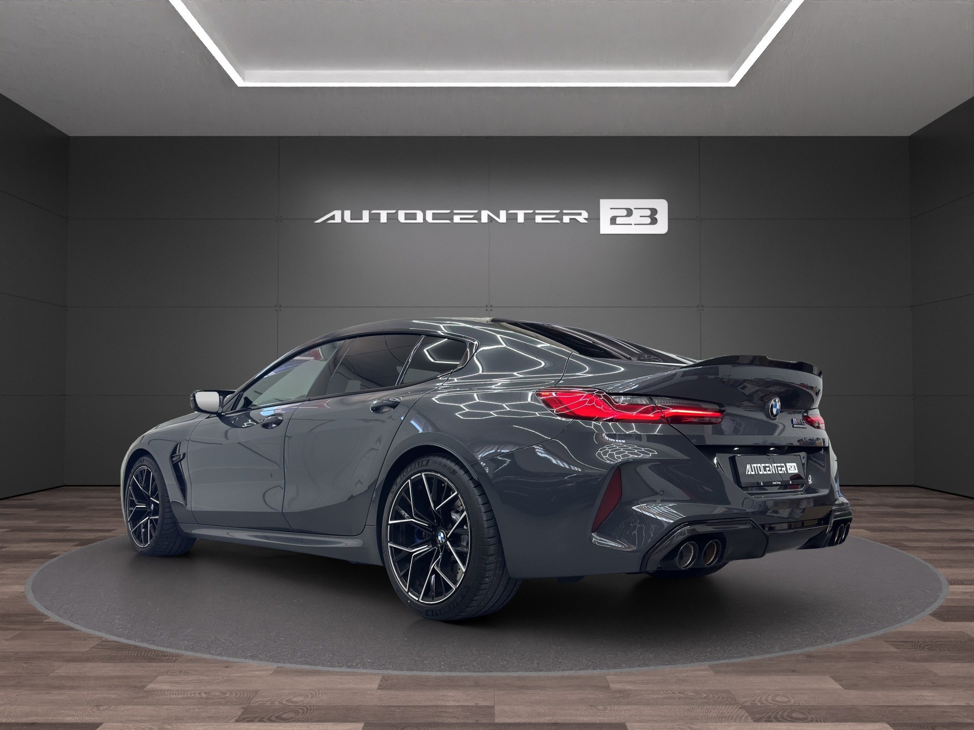 BMW M8 xDrive M Competition Steptronic-image-2