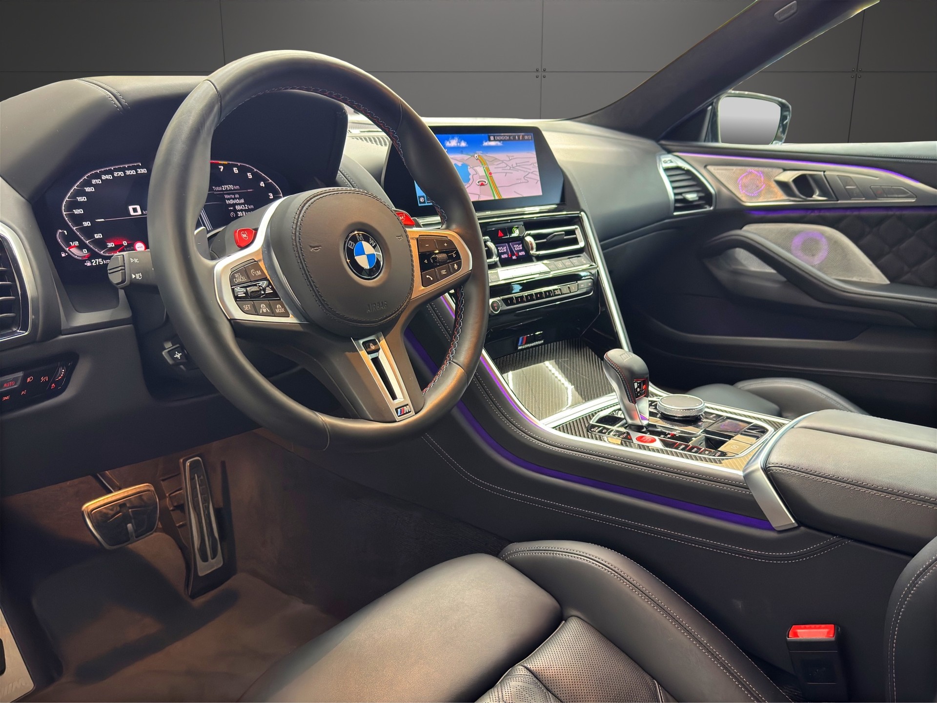 BMW M8 xDrive M Competition Steptronic-image-9