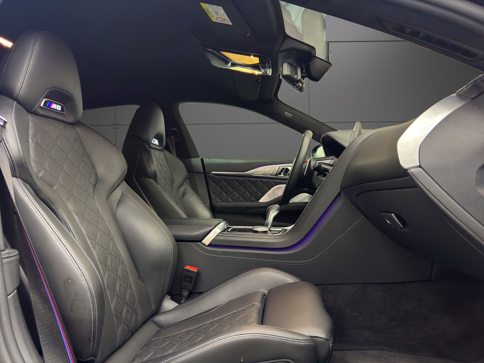 BMW M8 xDrive M Competition Steptronic-image-13