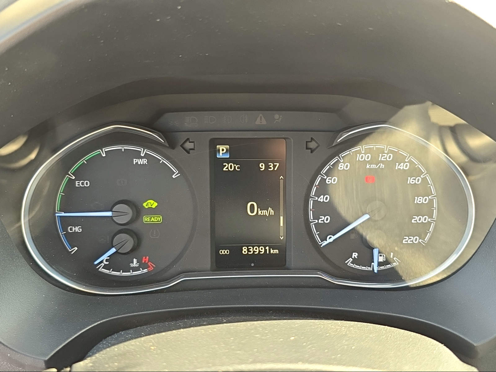 TOYOTA Yaris 1.5 VVT-i Hybrid Trend e-CVT-image-10