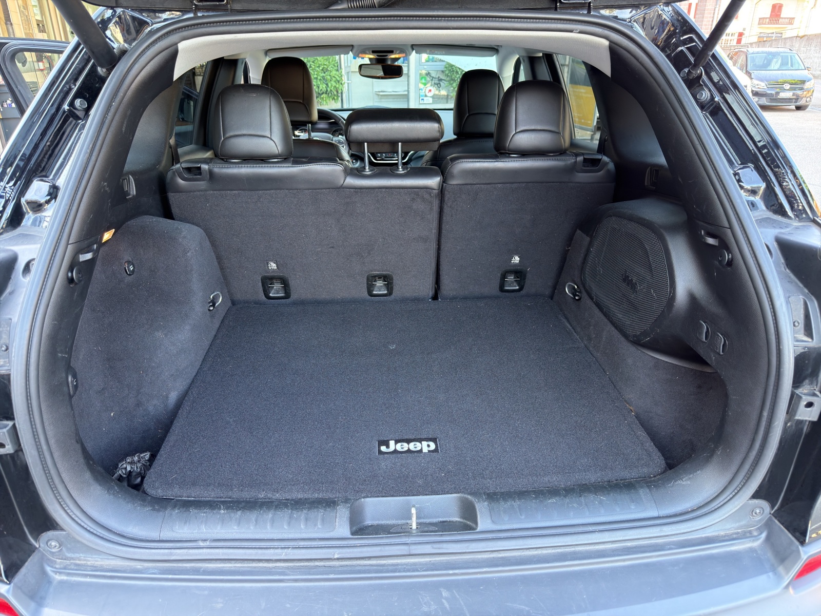 JEEP Cherokee 2.2MJ Limited AWD Drive II 9ATX-image-6