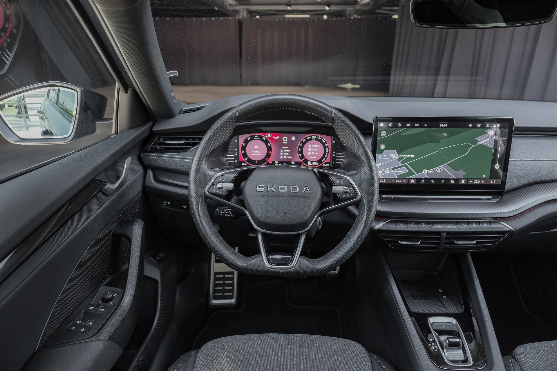 SKODA Octavia Limousine 1.5 TSI mHEV DSG SportLine-image-14