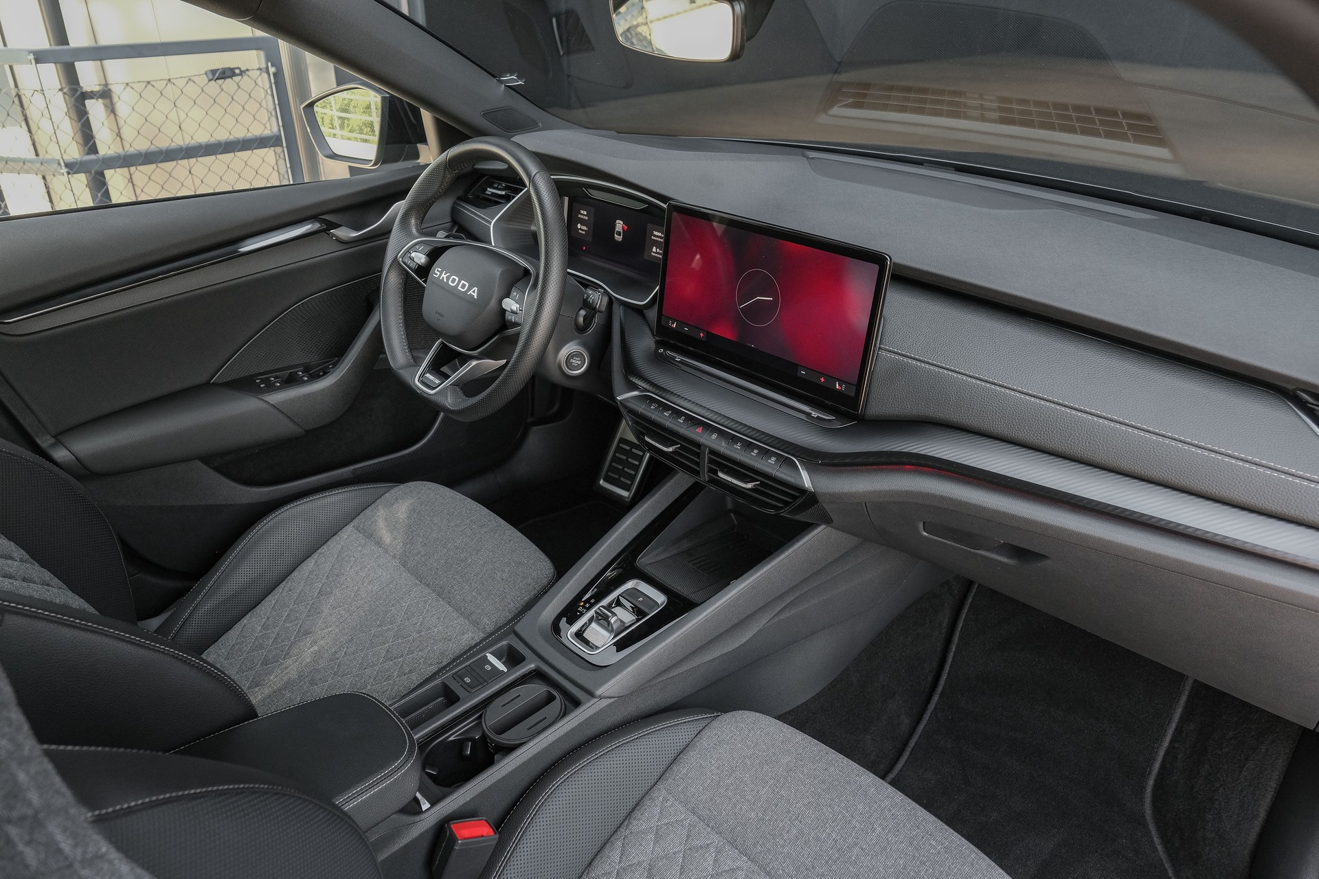 SKODA Octavia Limousine 1.5 TSI mHEV DSG SportLine-image-12