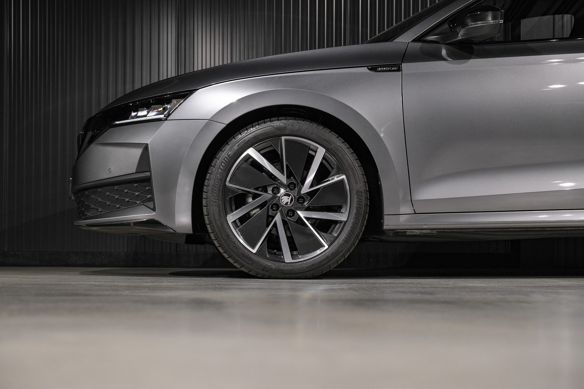 SKODA Octavia Limousine 1.5 TSI mHEV DSG SportLine-image-26