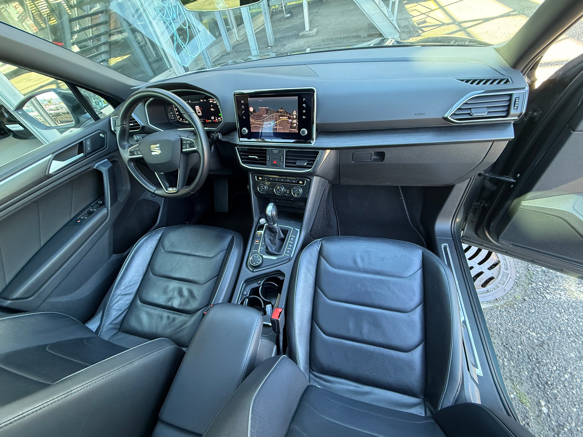 SEAT Tarraco 2.0TSI Xcellence 4Drive DSG *** ANHÄNGERKUPPLUNG ***-image-17