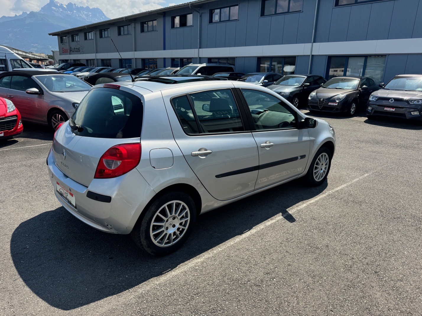 RENAULT Clio 1.6 16V Exception Automatique-image-4