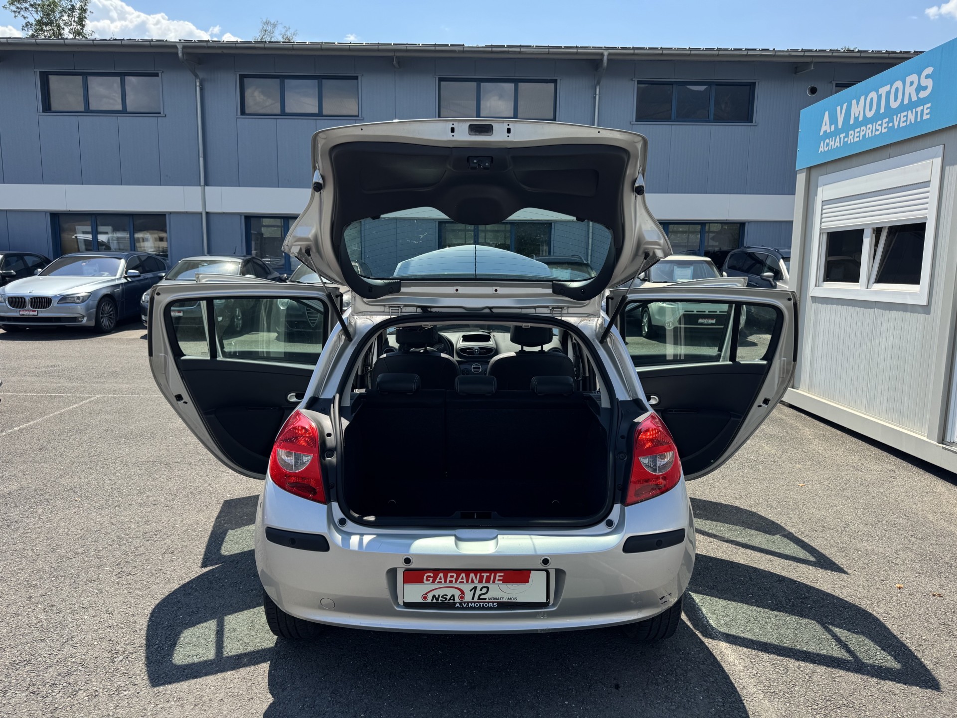 RENAULT Clio 1.6 16V Exception Automatique-image-6