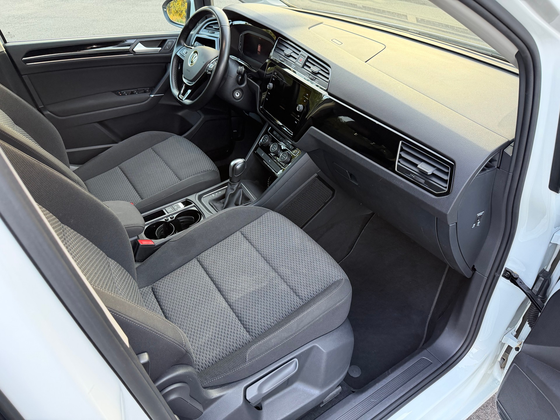 VW Touran 1.5 TSI EVO Comfortline DSG-image-13