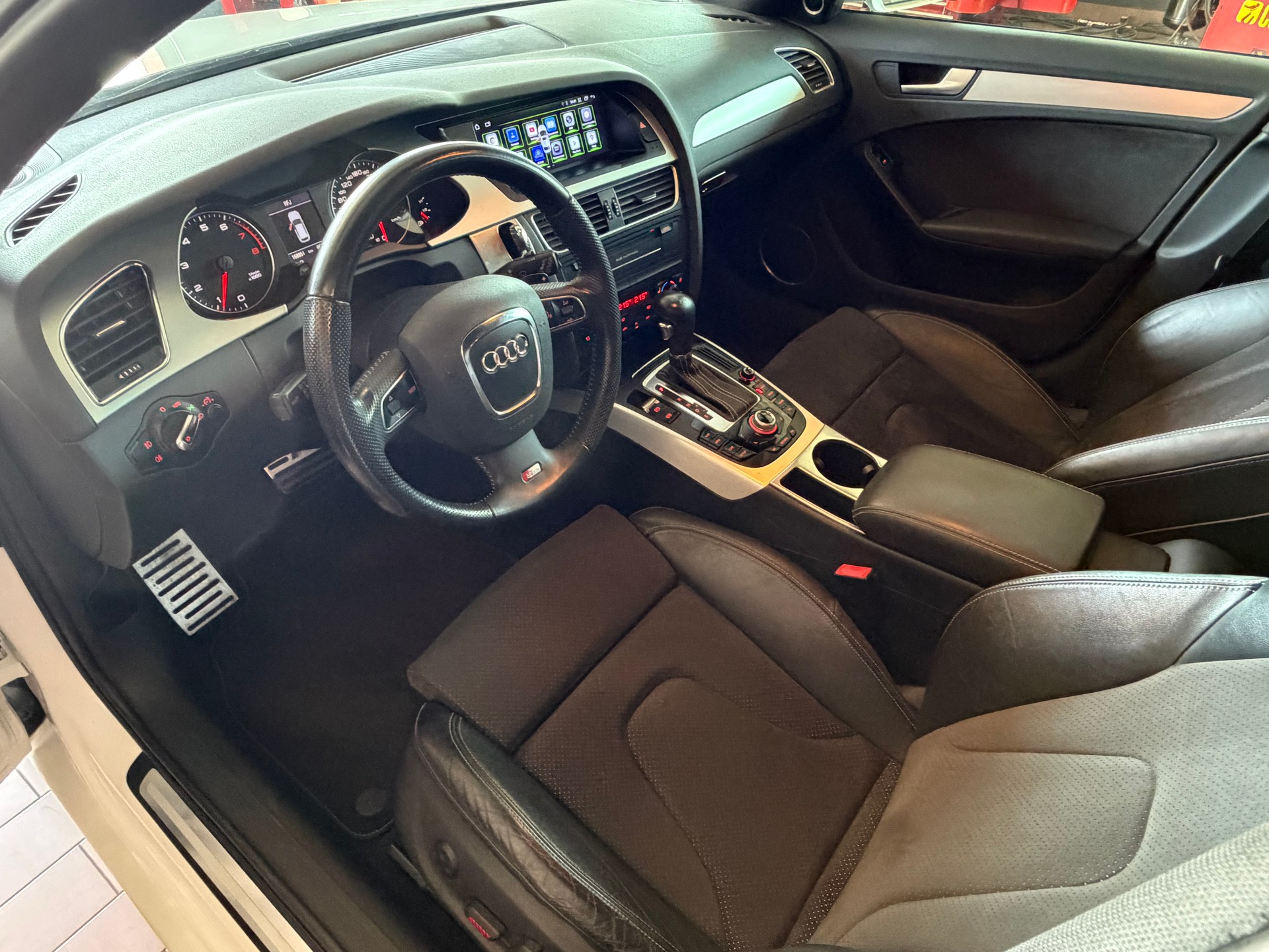 AUDI A4 Avant 2.0 TFSI multitronic-image-10