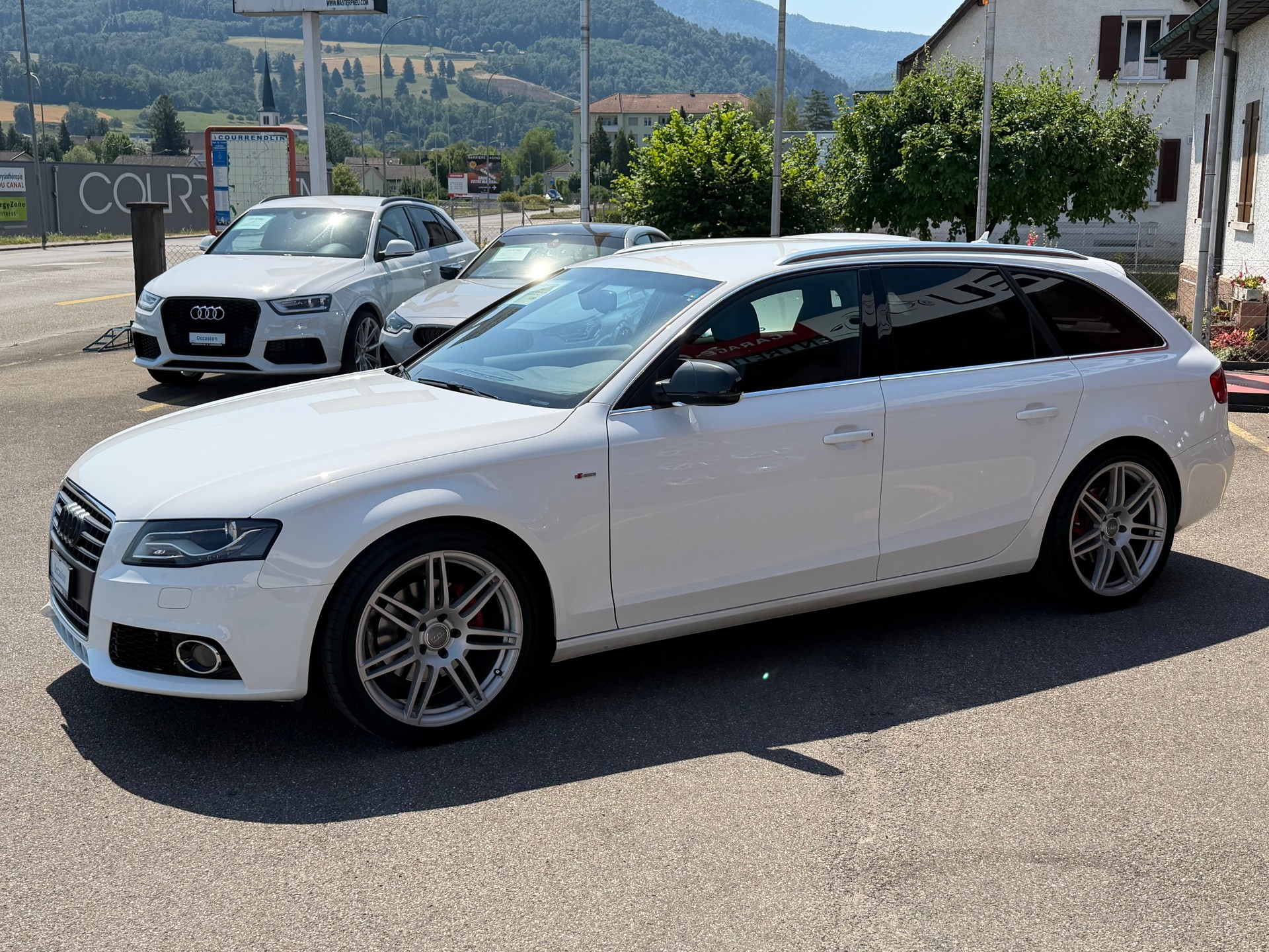 AUDI A4 Avant 2.0 TFSI multitronic-image-7