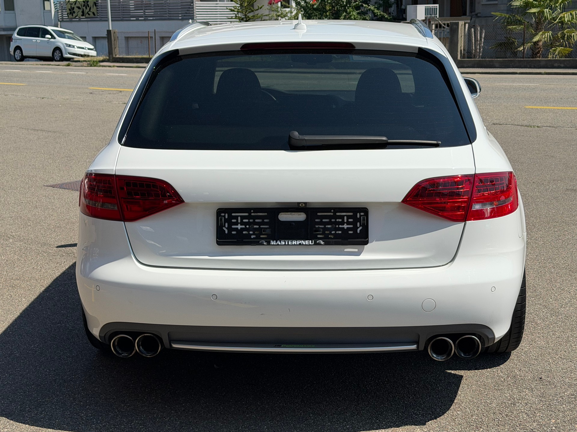 AUDI A4 Avant 2.0 TFSI multitronic-image-5