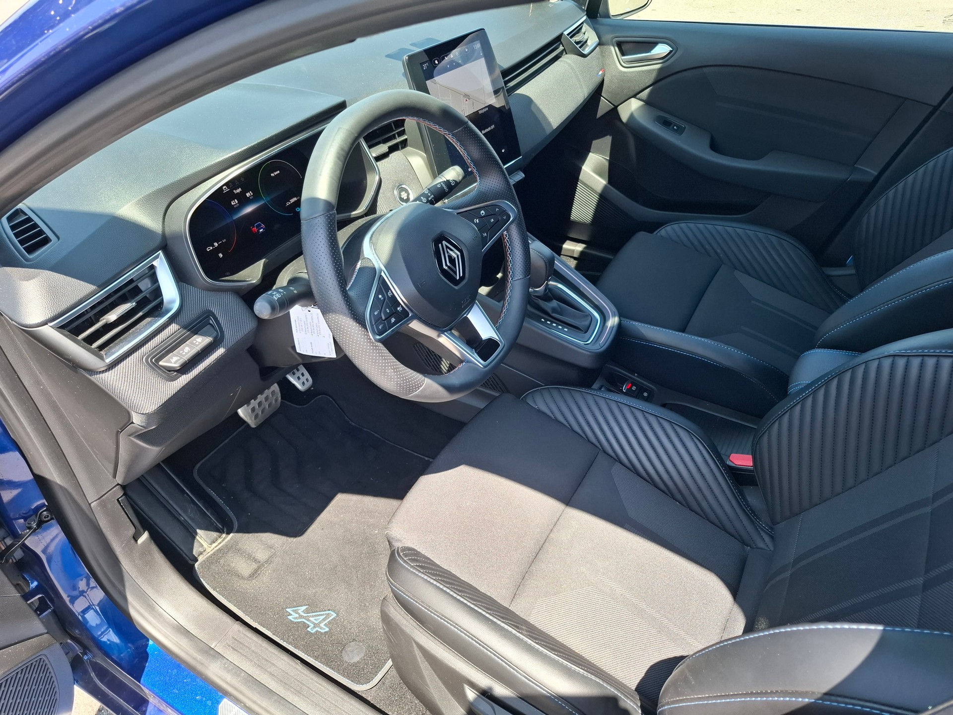 RENAULT Clio 1.6 E-Tech Esprit Alpine-image-9