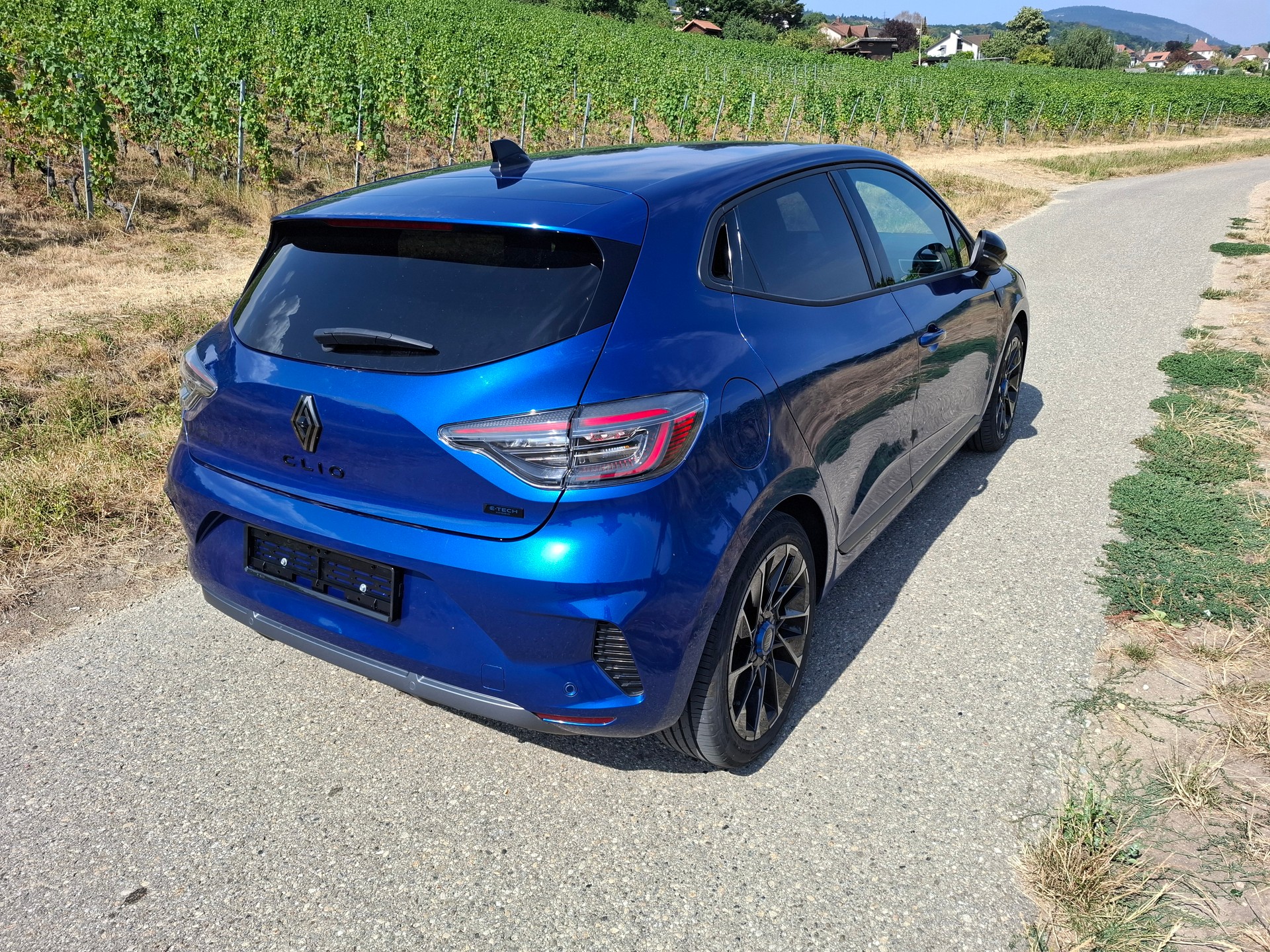 RENAULT Clio 1.6 E-Tech Esprit Alpine-image-1