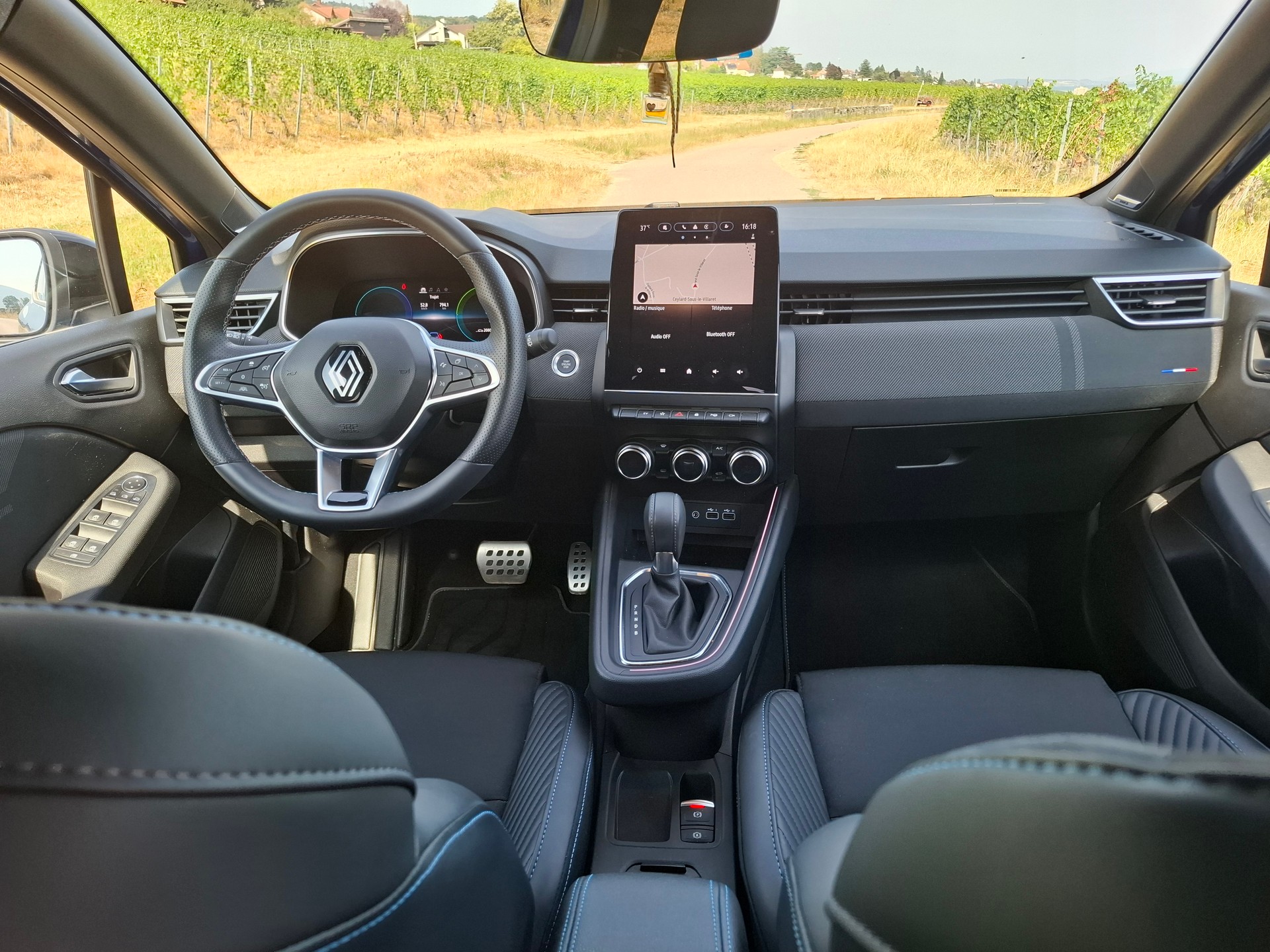 RENAULT Clio 1.6 E-Tech Esprit Alpine-image-11
