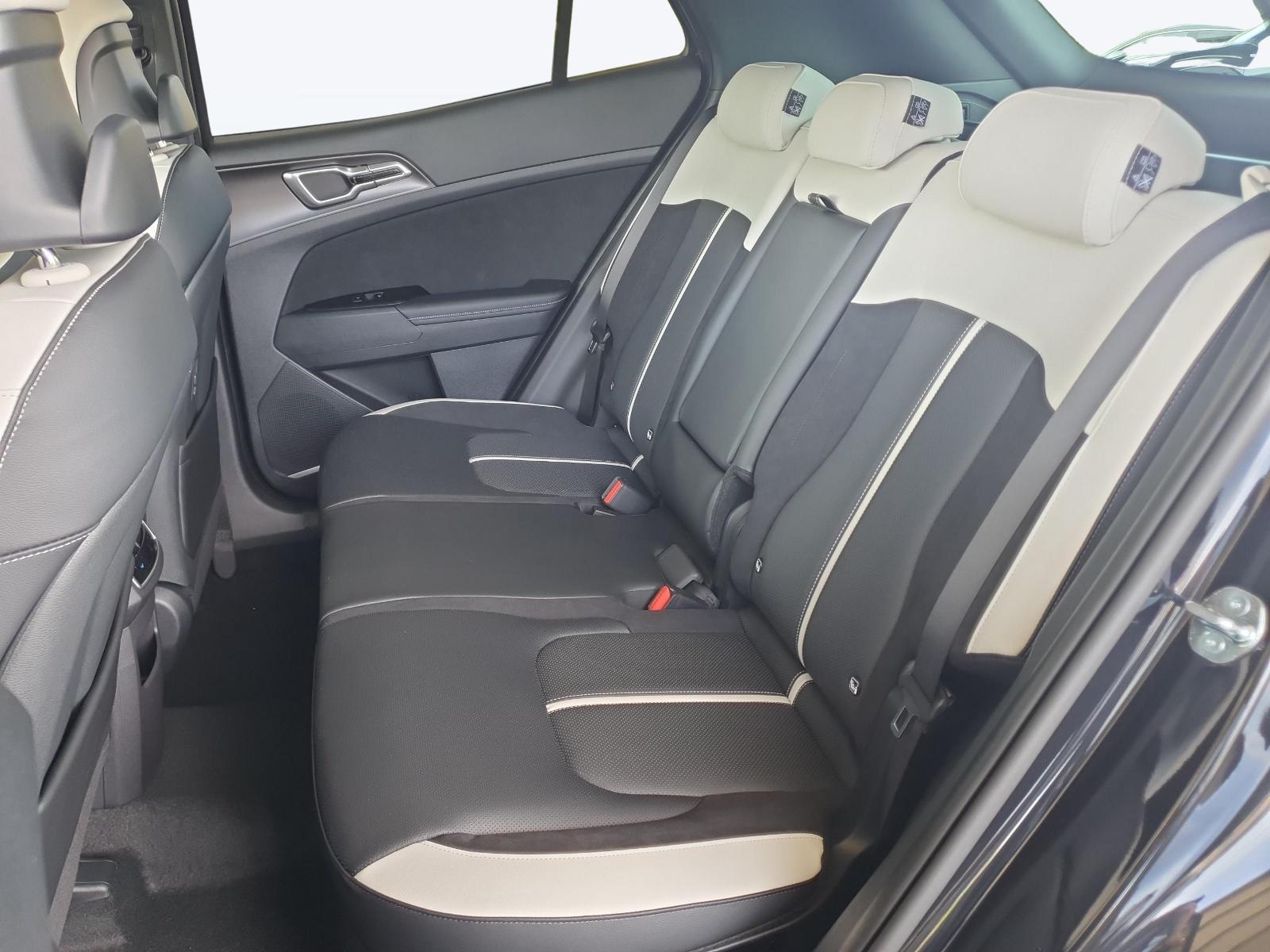 KIA Sportage 1.6 T-GDi Hybrid GT-Line-image-11