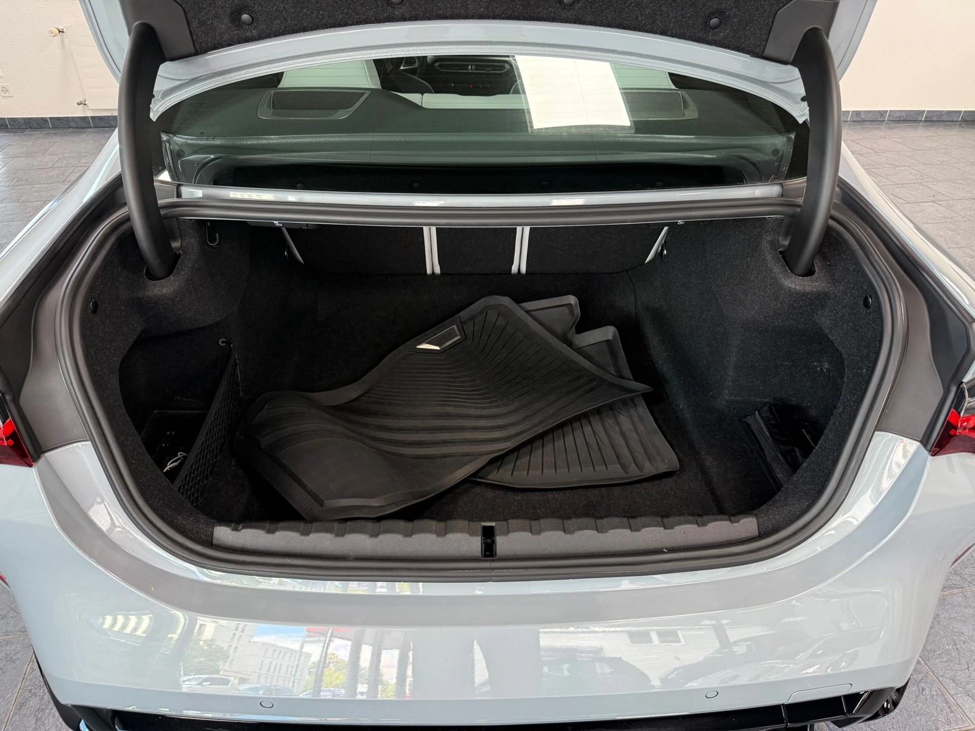 BMW M4 Coupé Competition M xDrive-image-30
