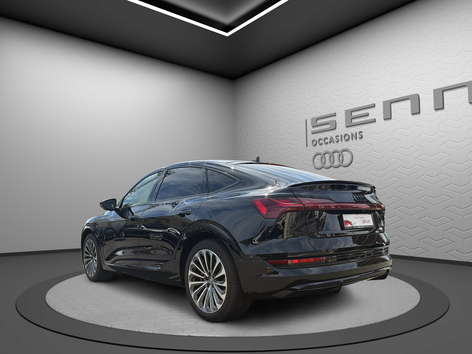 AUDI e-tron 55 Sportback S Line Black Edition quattro-image-3