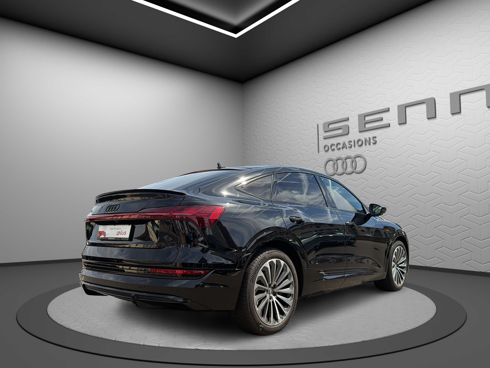 AUDI e-tron 55 Sportback S Line Black Edition quattro-image-5