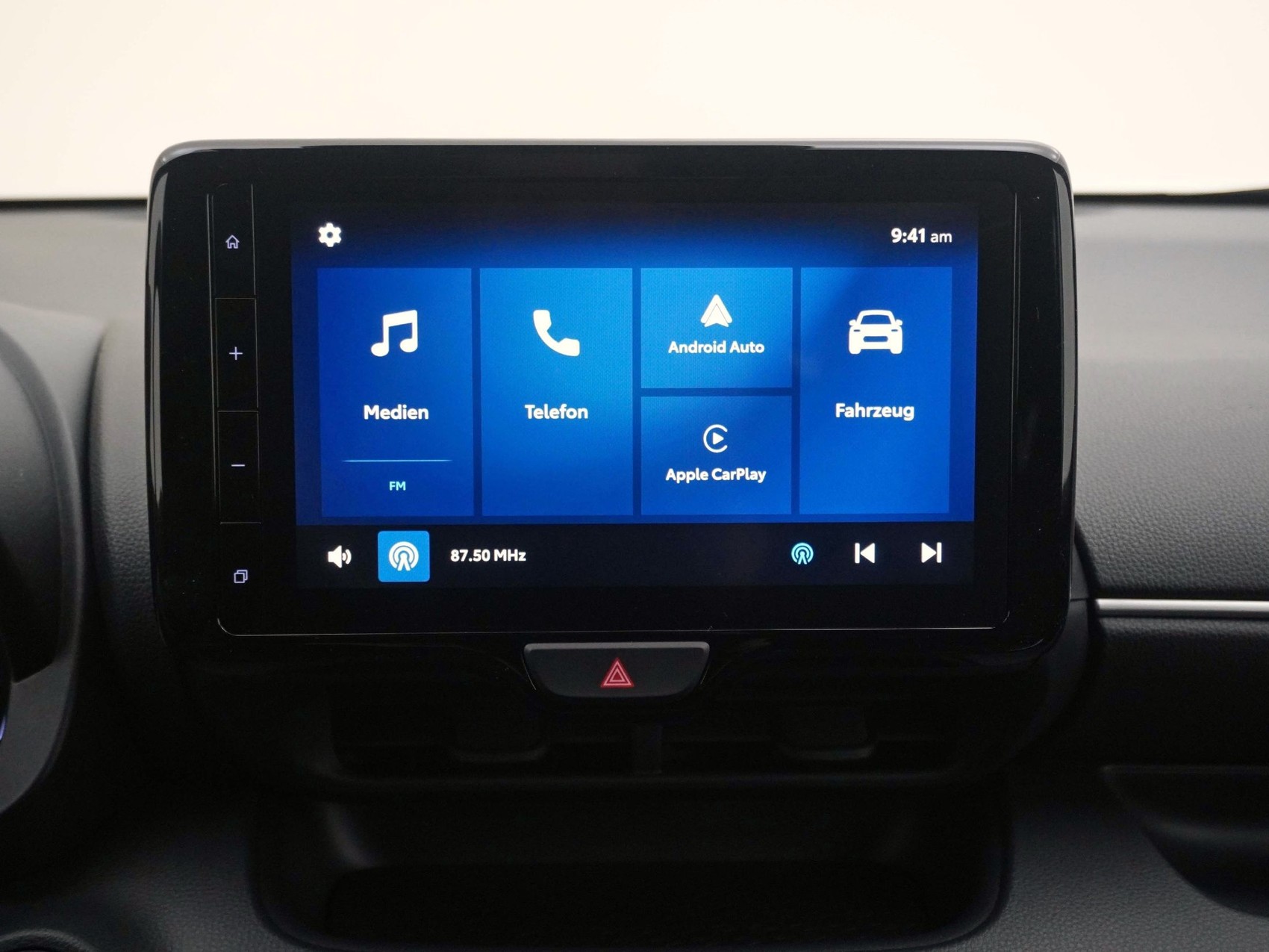 MAZDA 2 1.5 Hybrid Homura-image-11
