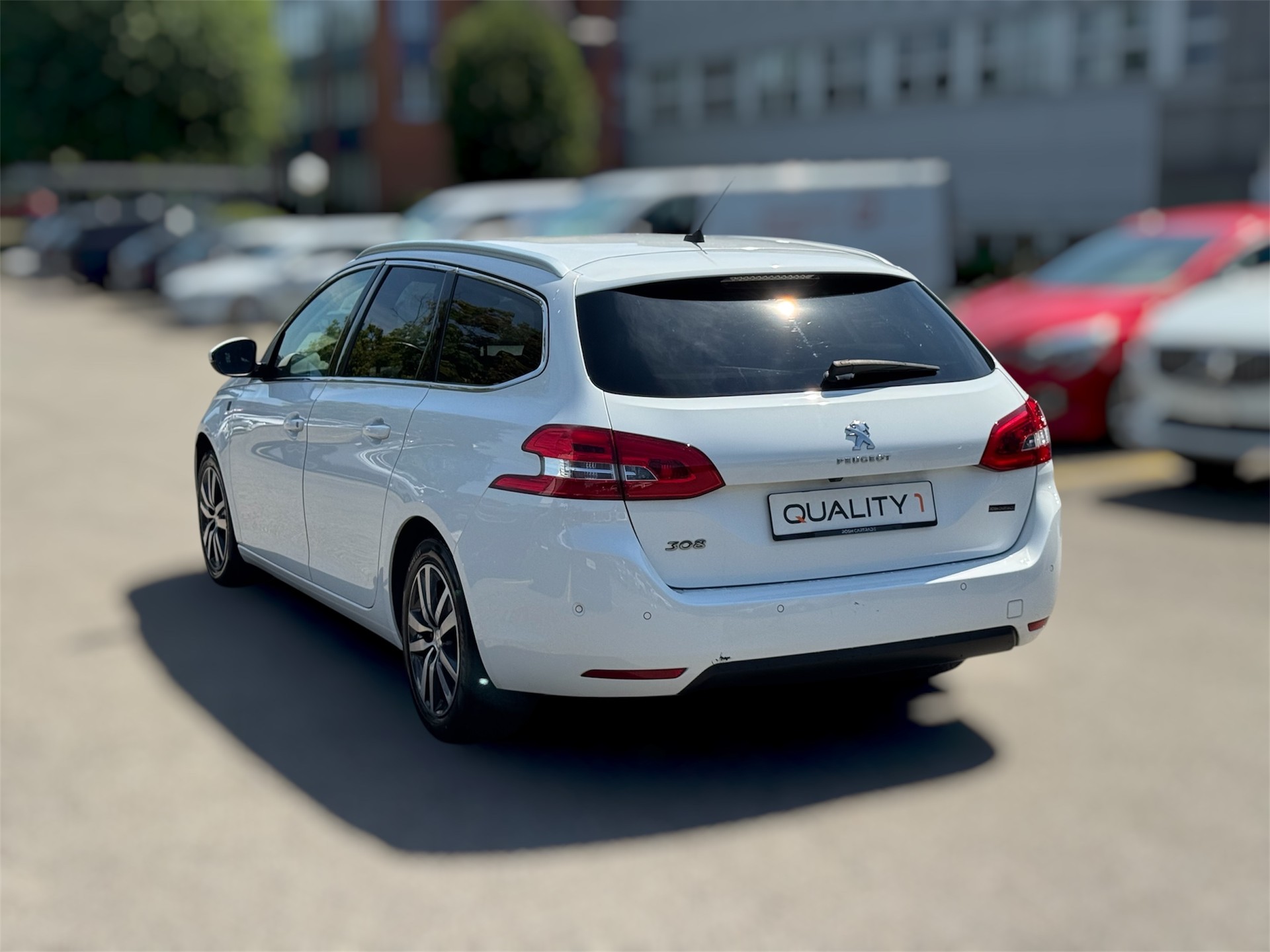 PEUGEOT 308 SW 1.5 BlueHDI Tech Edition EAT8-image-6