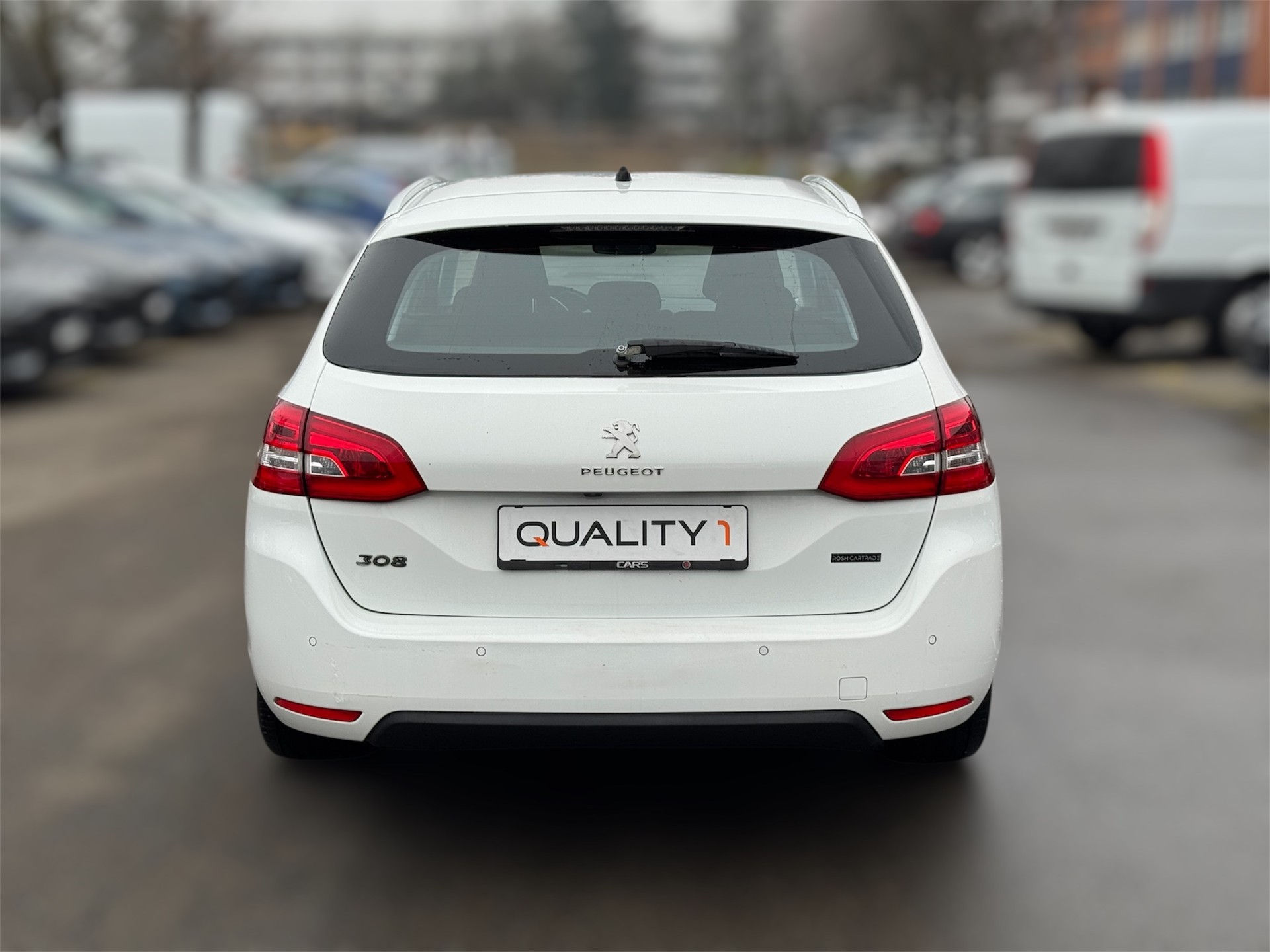 PEUGEOT 308 SW 1.5 BlueHDI Tech Edition EAT8-image-4