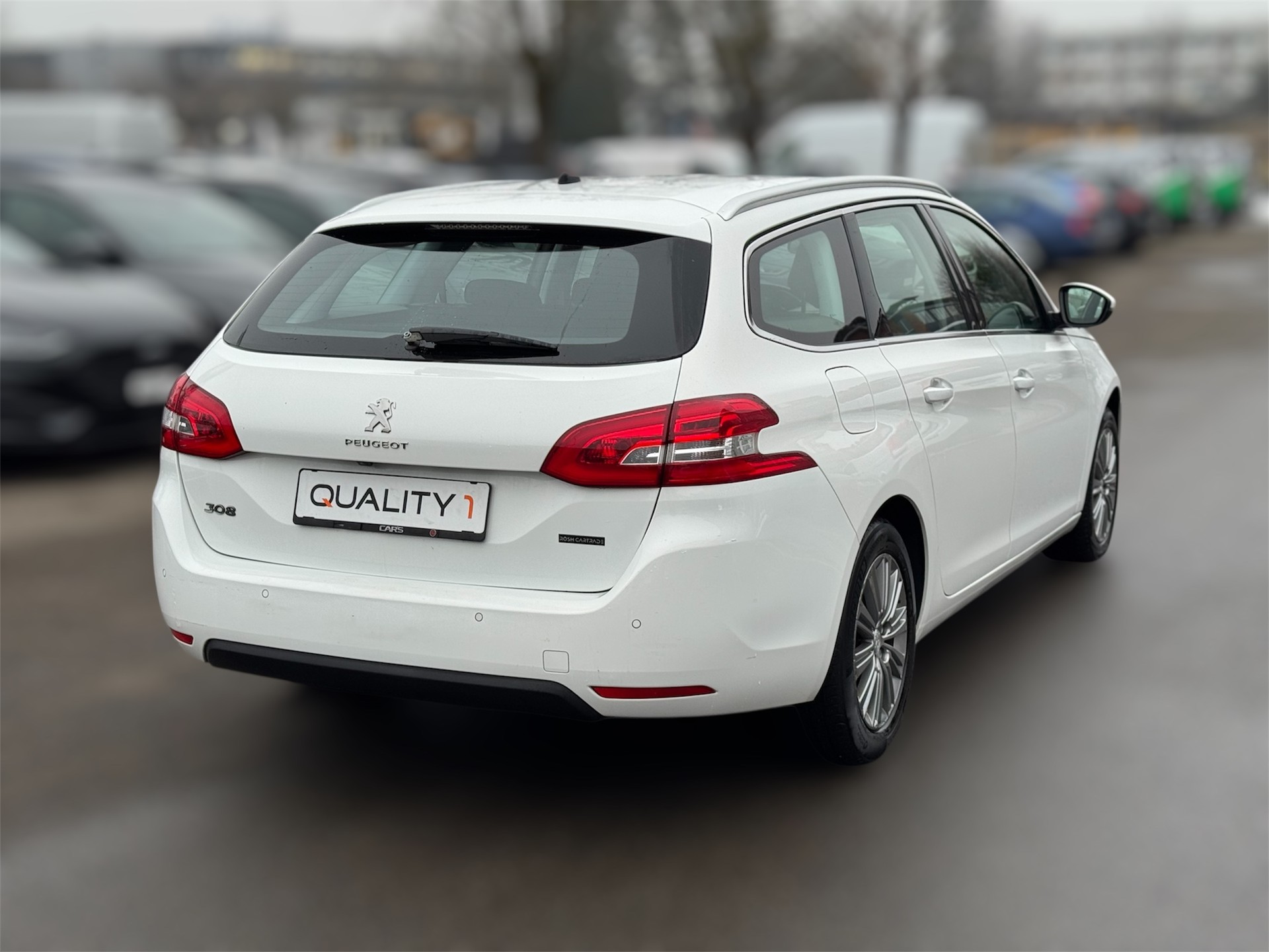 PEUGEOT 308 SW 1.5 BlueHDI Tech Edition EAT8-image-3