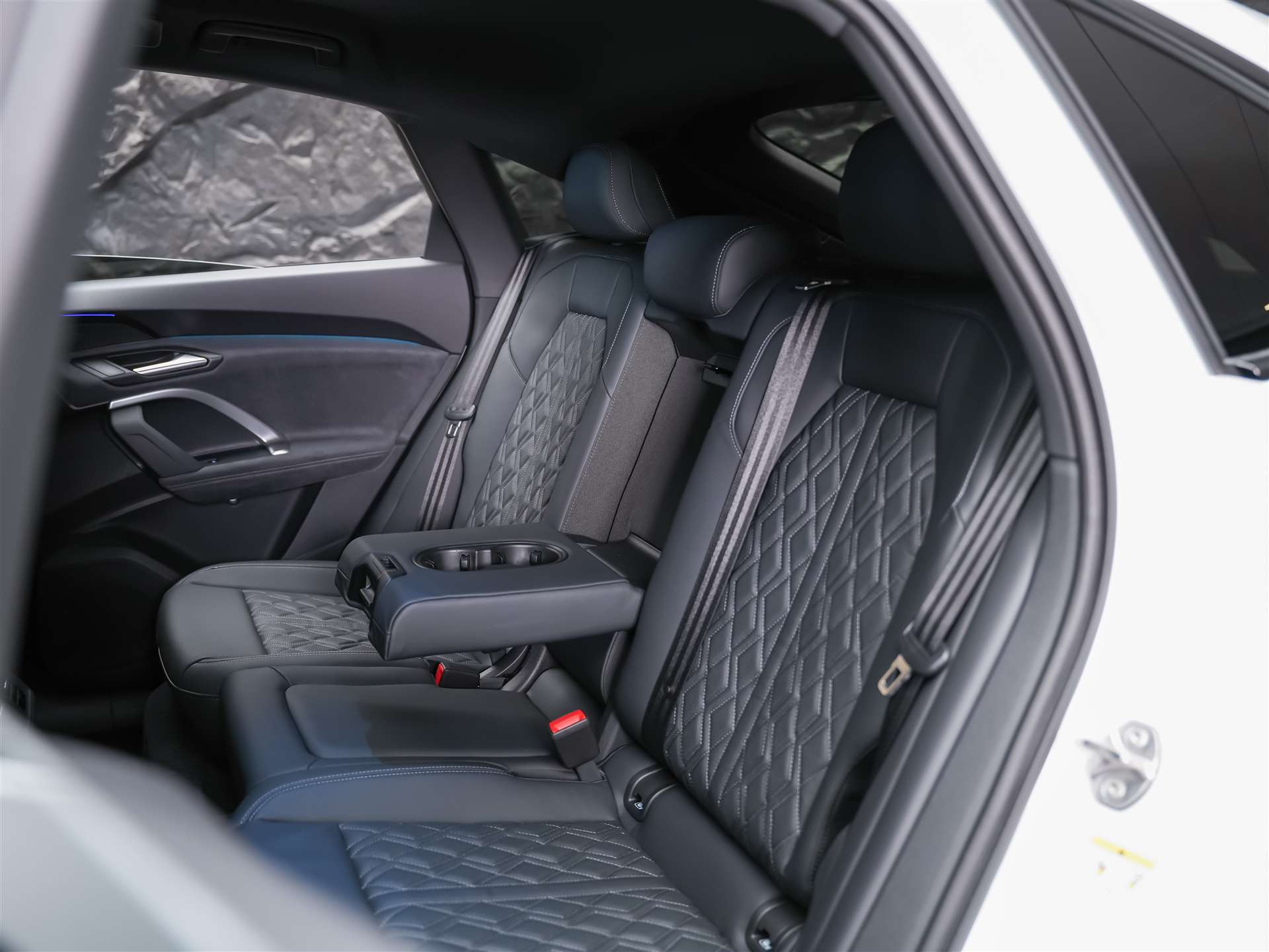 AUDI Q5 Sportback TDI quattro 150 kW S-tronic *Beifahrerdisplay*Sitzlüftung*Massage*-image-14