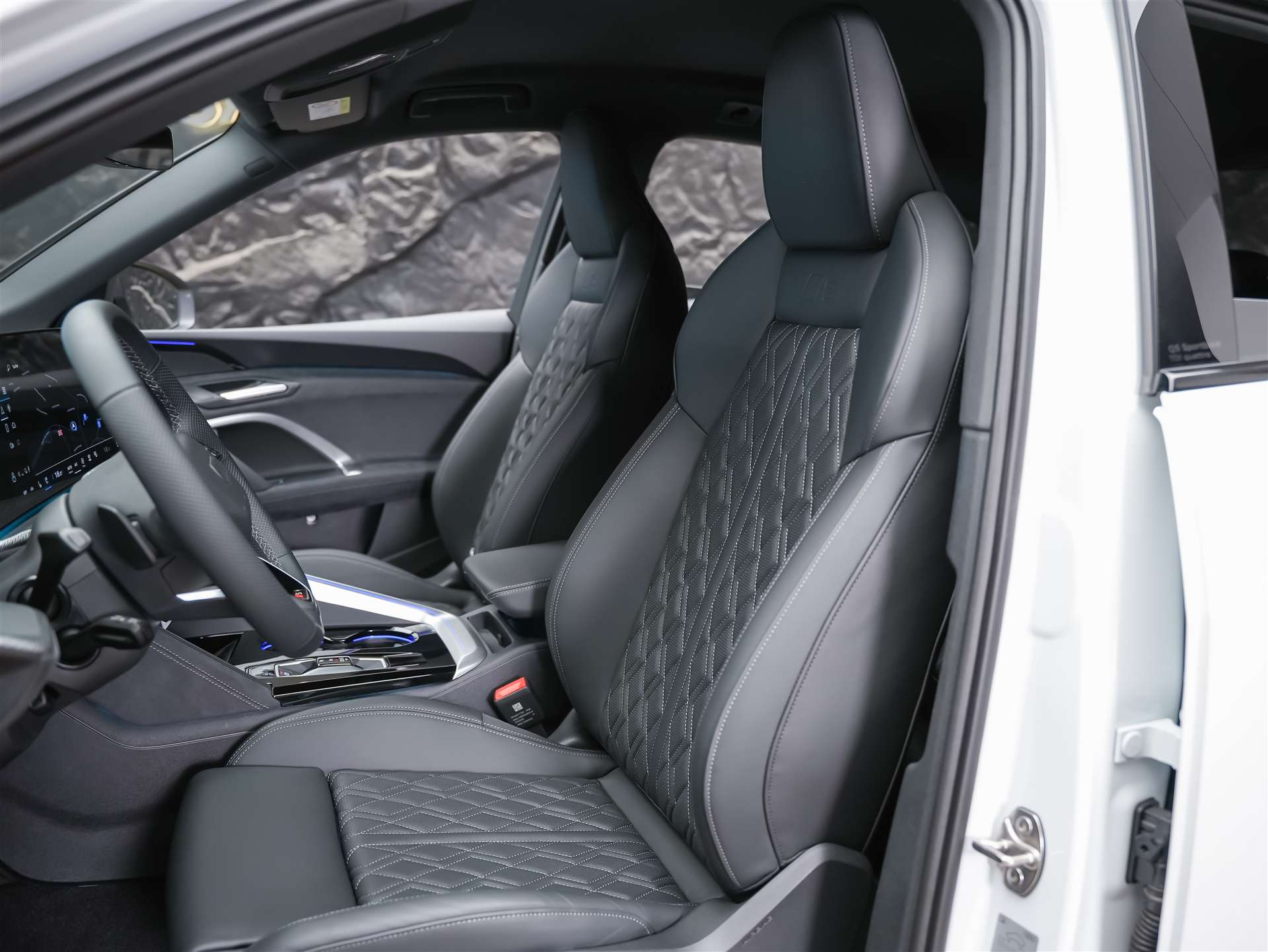 AUDI Q5 Sportback TDI quattro 150 kW S-tronic *Beifahrerdisplay*Sitzlüftung*Massage*-image-9