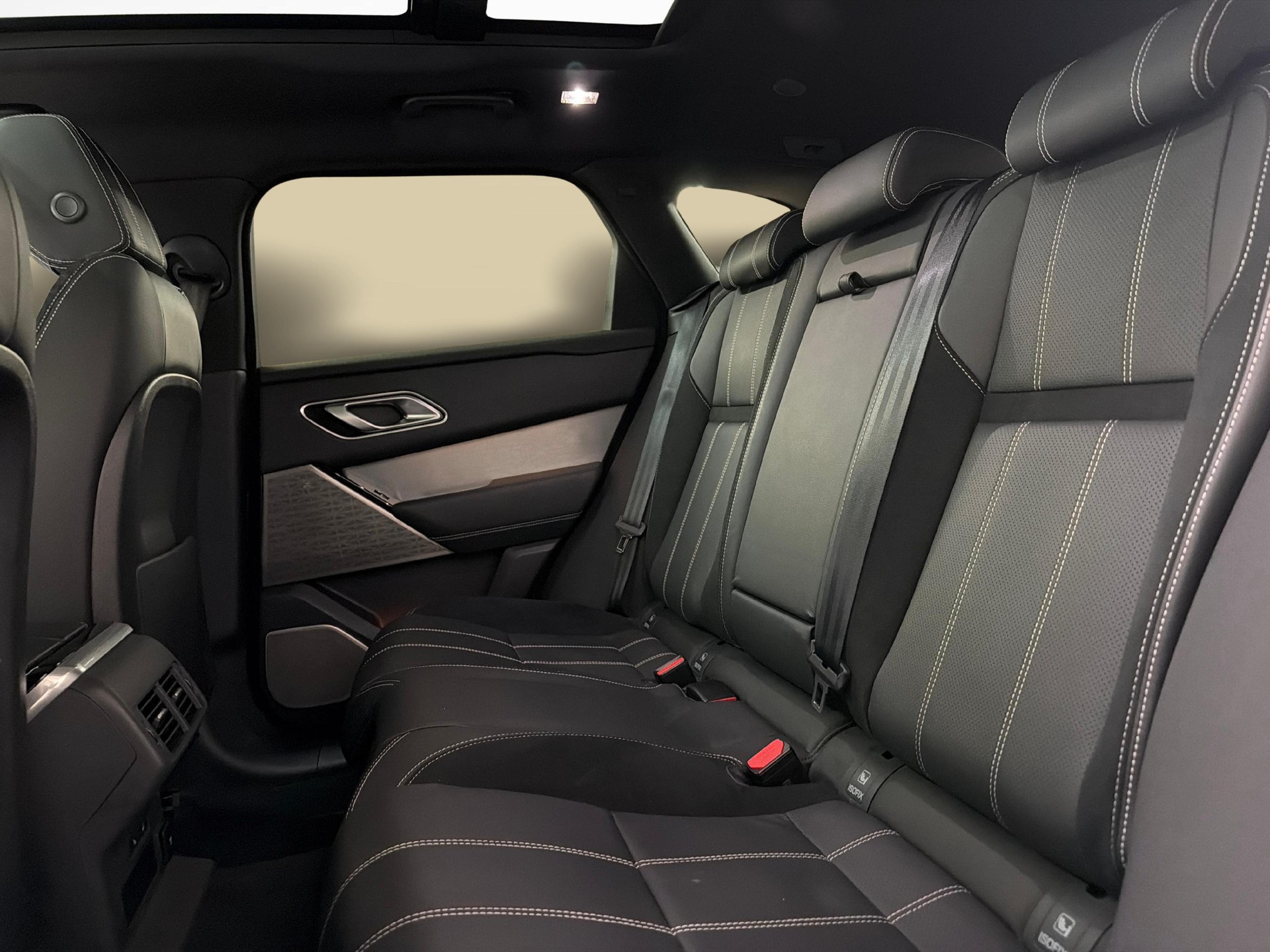 LAND ROVER Range Rover Velar 2.0 P400e Edition-image-10