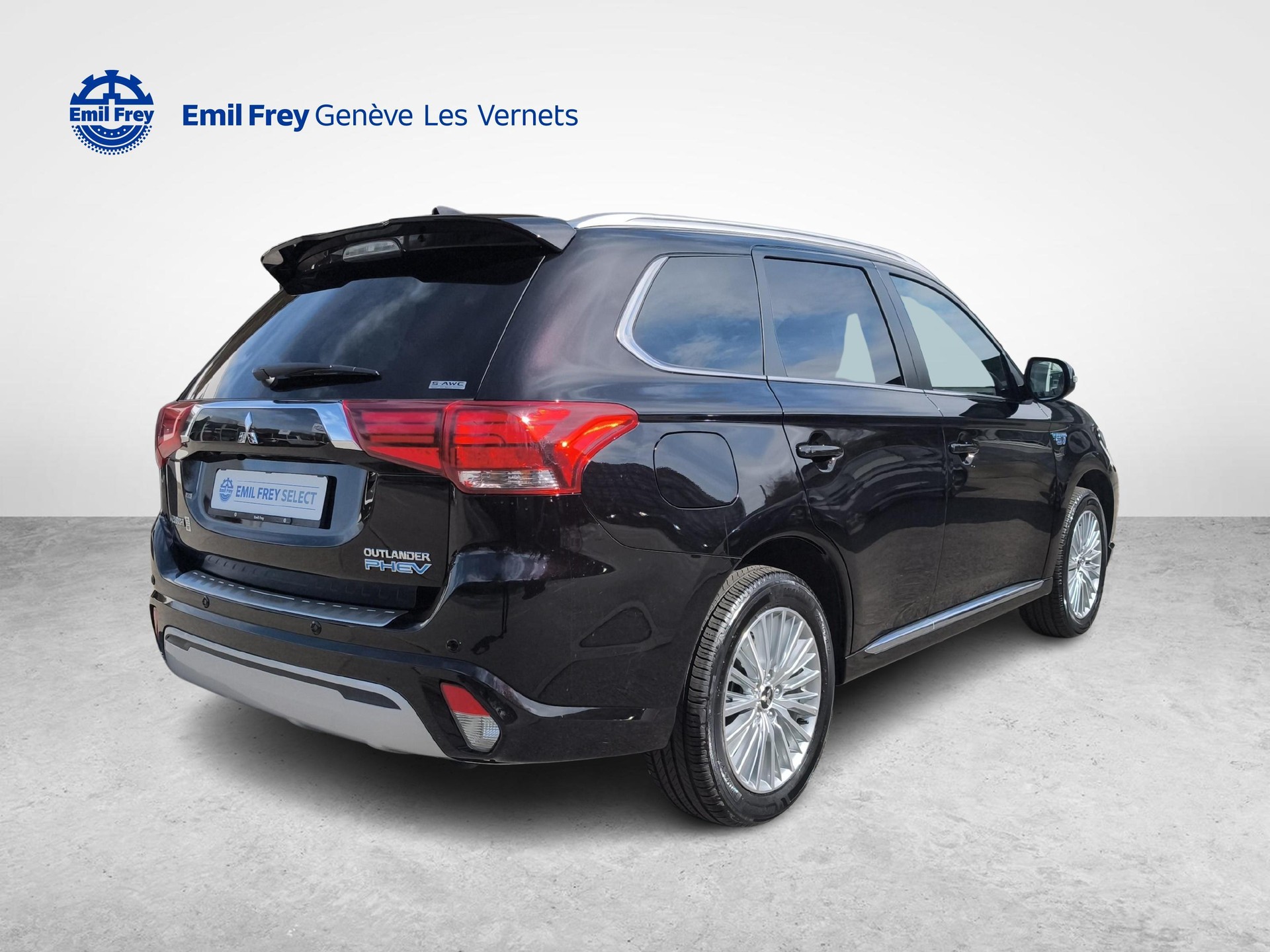 MITSUBISHI Outlander 2.4 PHEV Diamond-image-4