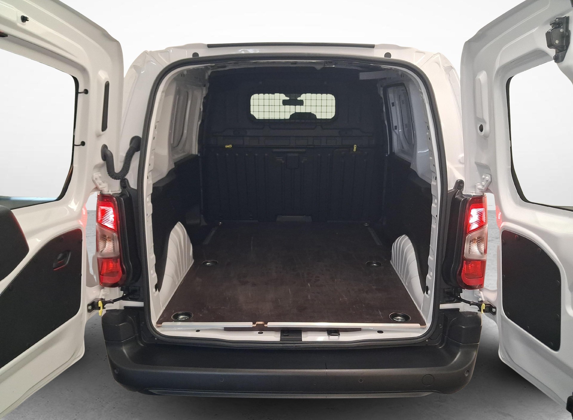 CITROEN e-Berlingo 1000 M 50kWh Club-image-11