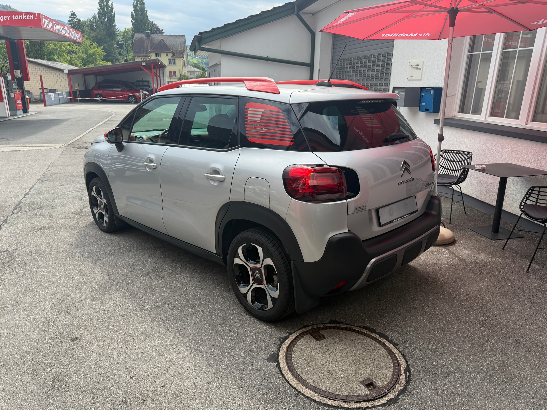 CITROEN C3 Aircross 1.2i PureTech Shine EAT-image-6