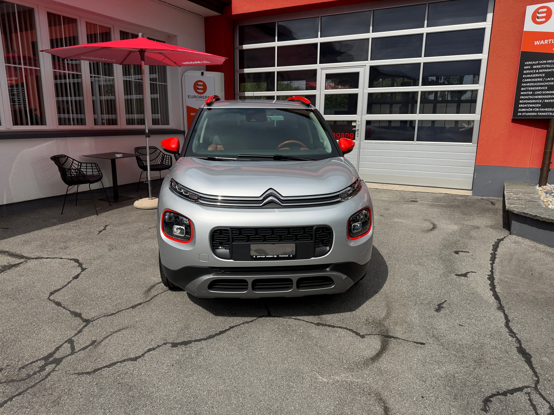 CITROEN C3 Aircross 1.2i PureTech Shine EAT-image-2