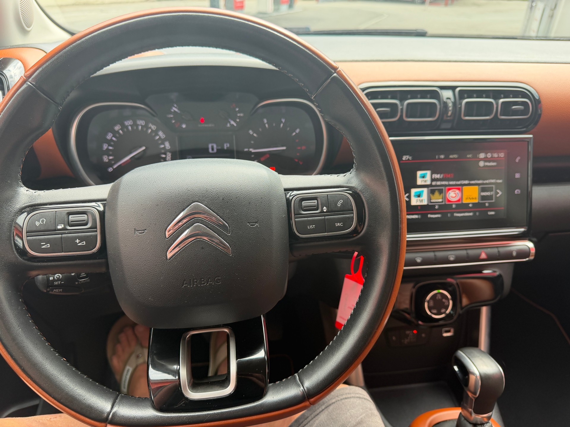 CITROEN C3 Aircross 1.2i PureTech Shine EAT-image-8