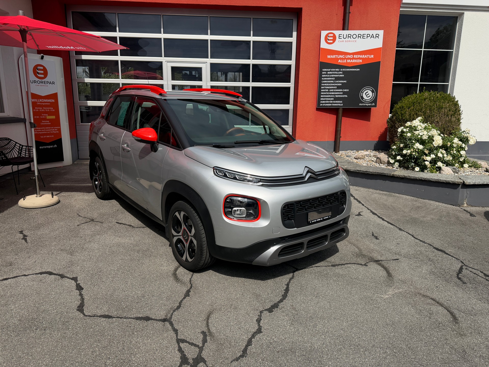CITROEN C3 Aircross 1.2i PureTech Shine EAT-image-1