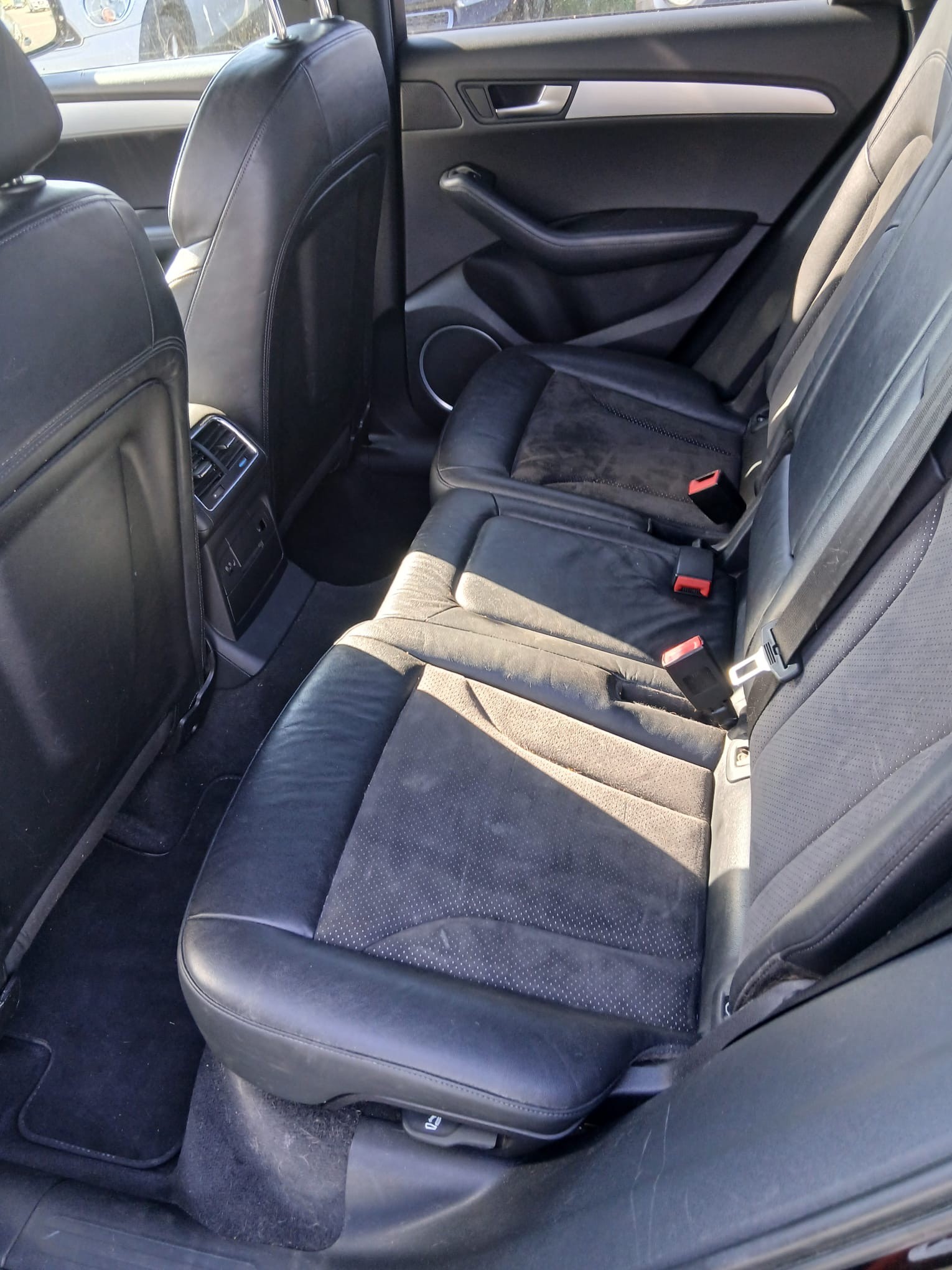 AUDI Q5 2.0 TFSI quattro S-tronic-image-4